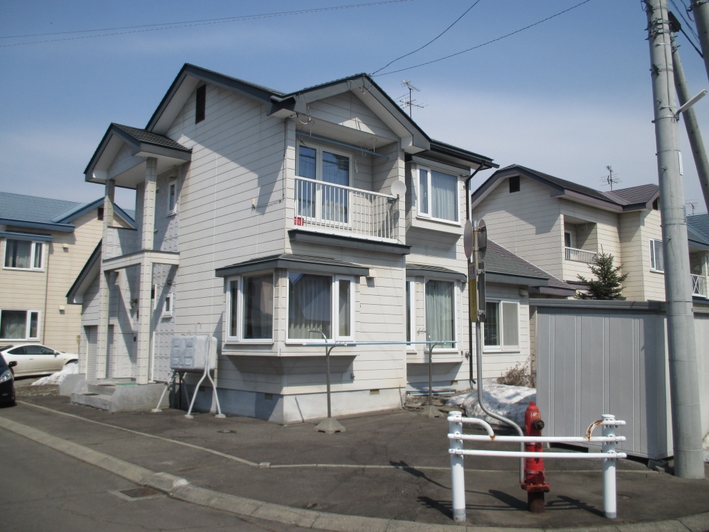 帯広市西25条南3丁目46番地10<br />中古住宅